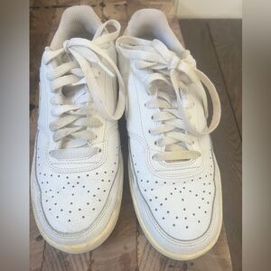 Nike Court Vision Women’s Low Top - 7.5